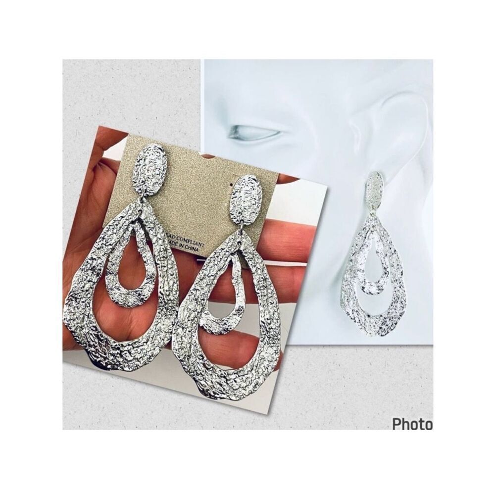 NWT Natasha Gorgeous Silver Long 3.5” Big Shinny  Drop Bling Statement Earrings